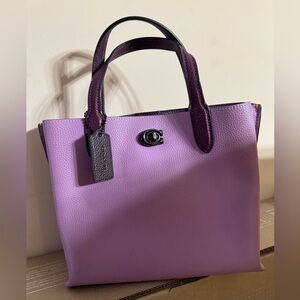 Elegant Purple Pebbled Leather Coach Willow